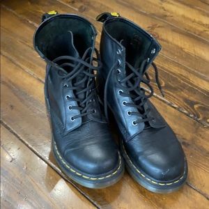Dr Martens Lace Up Combat Boots sz 10